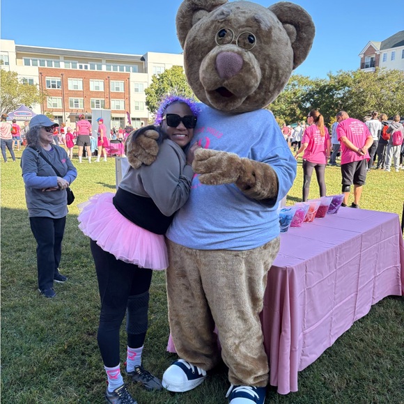 LUXURY SHARE SHOW!! Bring your best luxury item along with your best $$$ - Picture 8 of 9